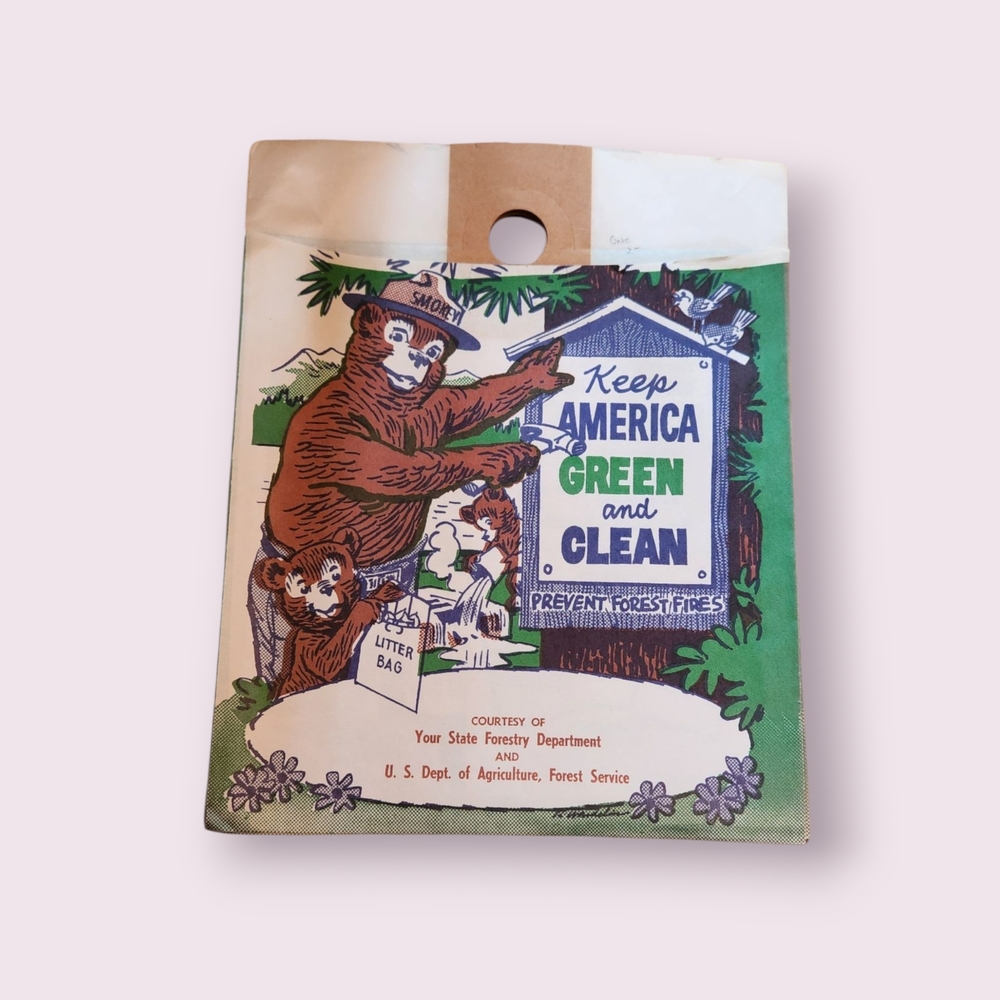6 Vintage Smokey Bear Litter Bags - Green and White.